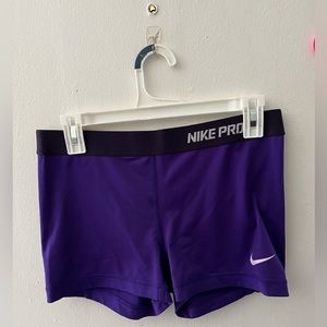 Nike Pros💜